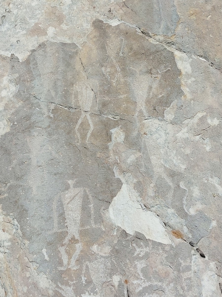 0049 Скала Саган Заба, петроглифы